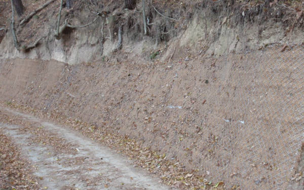 使用湿度传感器和EC值的智能农业